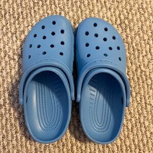 CROCS, Light Blue, (Men’s 5) (Women’s 7)